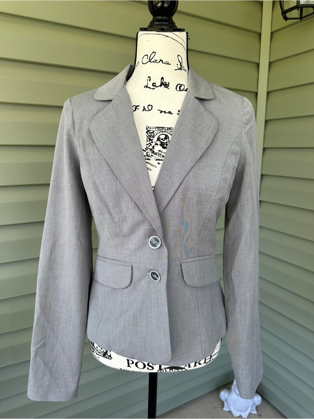My Michelle light Gray Tailored Two-Button Blazer size Medium lined gorgeous